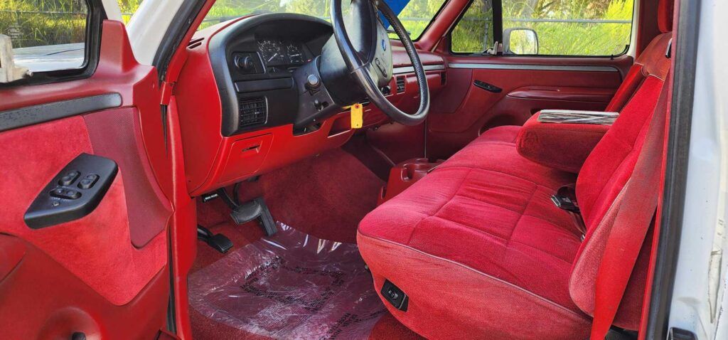 1992 Ford F-150 XLT 4x4 - Photo 5 of 15