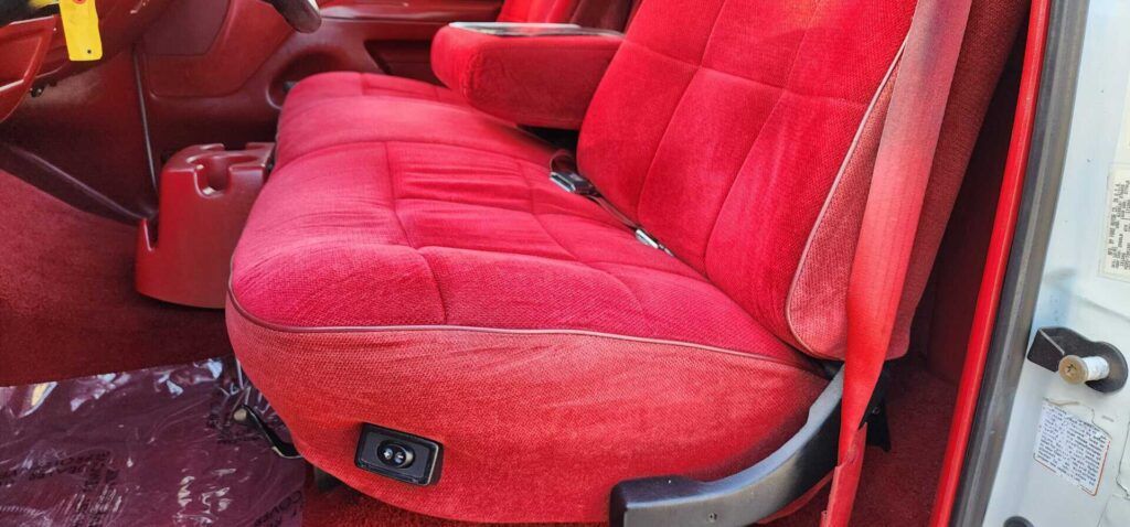 1992 Ford F-150 XLT 4x4 - Photo 7 of 15