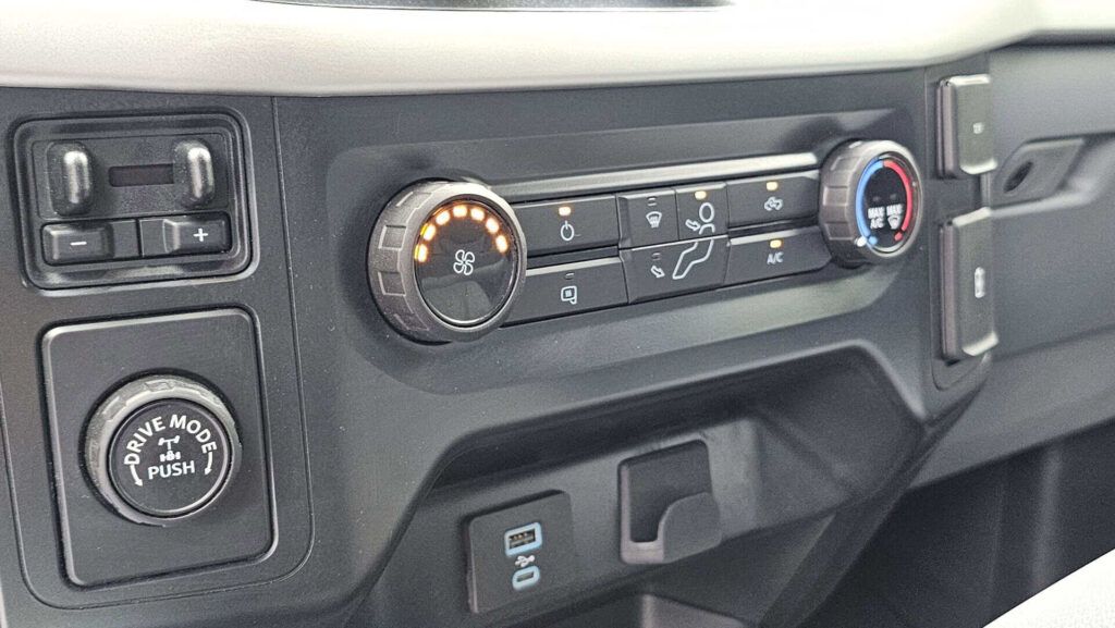 2022 Ford F150 XL - Photo 29 of 39