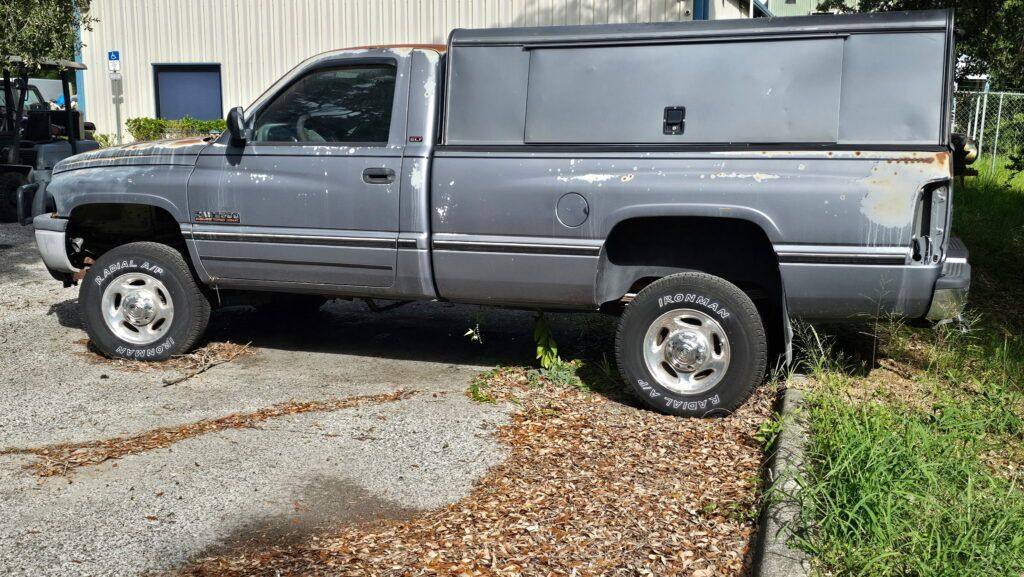 1995 Dodge Ram 2500 Laramie SLT - Photo 4 of 31