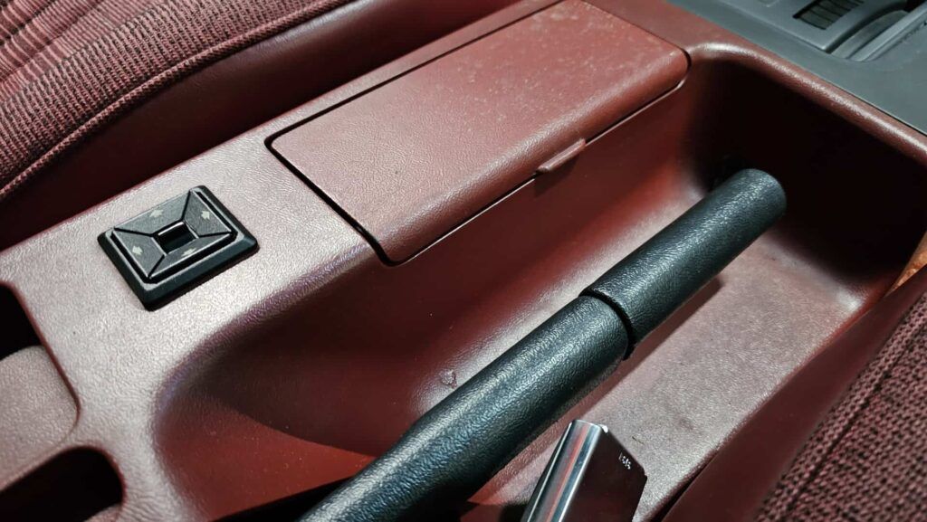 1988 Ford Mustang  GT Convertible - Photo 18 of 32