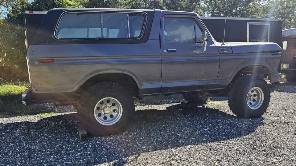 1979 Ford Bronco Ranger XLT - Photo 6 of 11