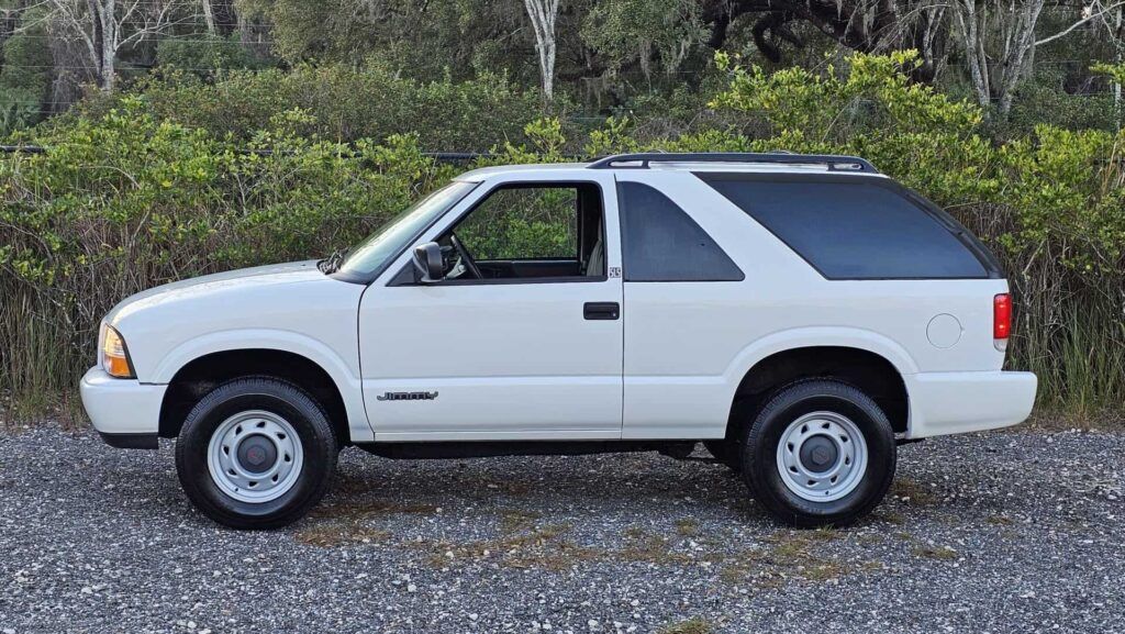 2001 GMC Jimmy SLS - Photo 2 of 85