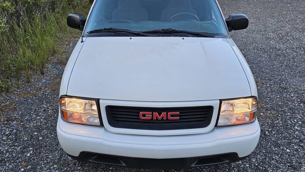 2001 GMC Jimmy SLS - Photo 8 of 85