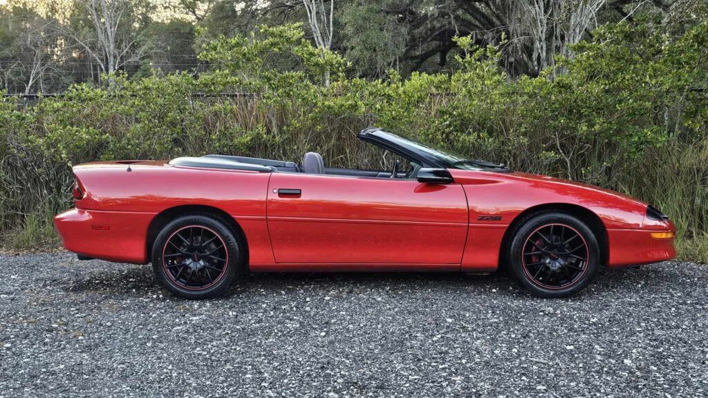 1994 Chevrolet Camaro Z28 Convertible - Photo 10 of 83