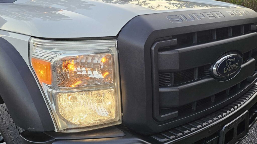 2012 Ford F-450 4x4 Super Duty Bucket Truck - Photo 14 of 89