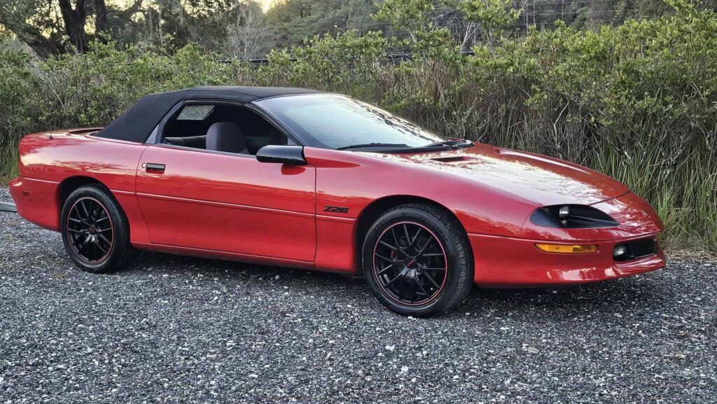 1994 Chevrolet Camaro Z28 Convertible - Photo 17 of 83