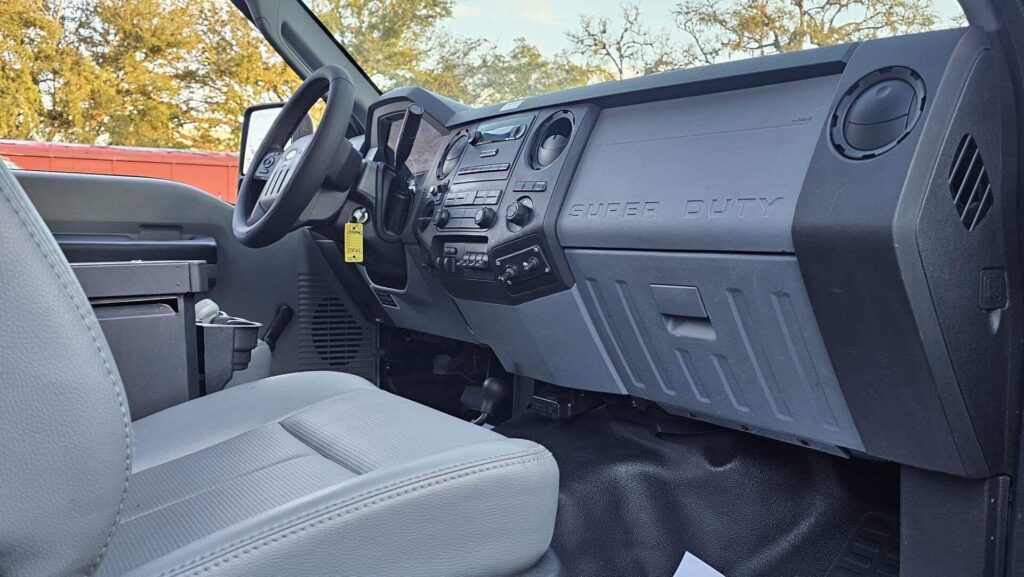 2012 Ford F-450 4x4 Super Duty Bucket Truck - Photo 25 of 89