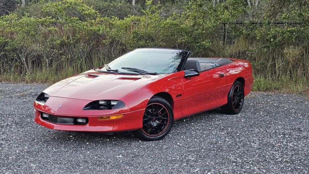 1994 Chevrolet Camaro Z28 Convertible - Photo 31 of 83