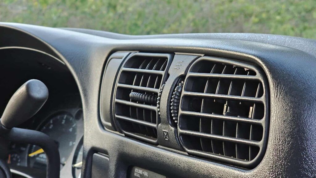2001 GMC Jimmy SLS - Photo 42 of 85