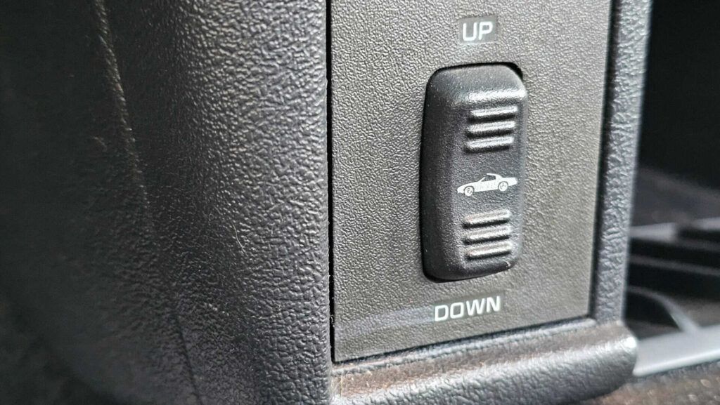 1994 Chevrolet Camaro Z28 Convertible - Photo 46 of 83