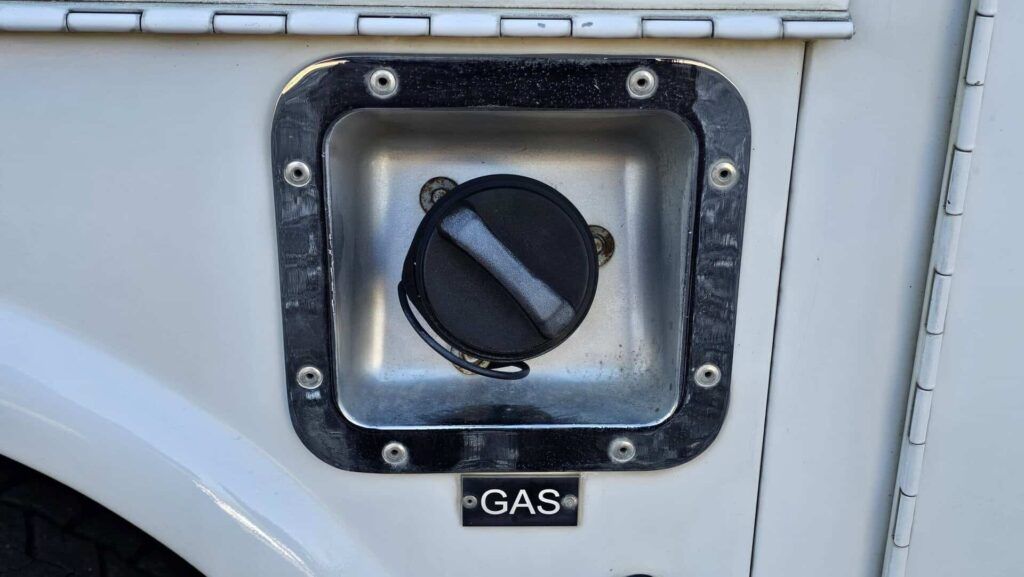 2016 Ford F-550 SuperCab XL Enclosed Service Truck - Photo 49 of 110