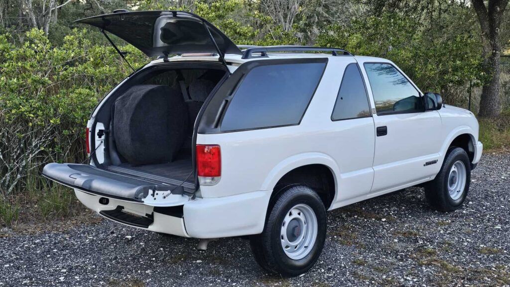 2001 GMC Jimmy SLS - Photo 68 of 85