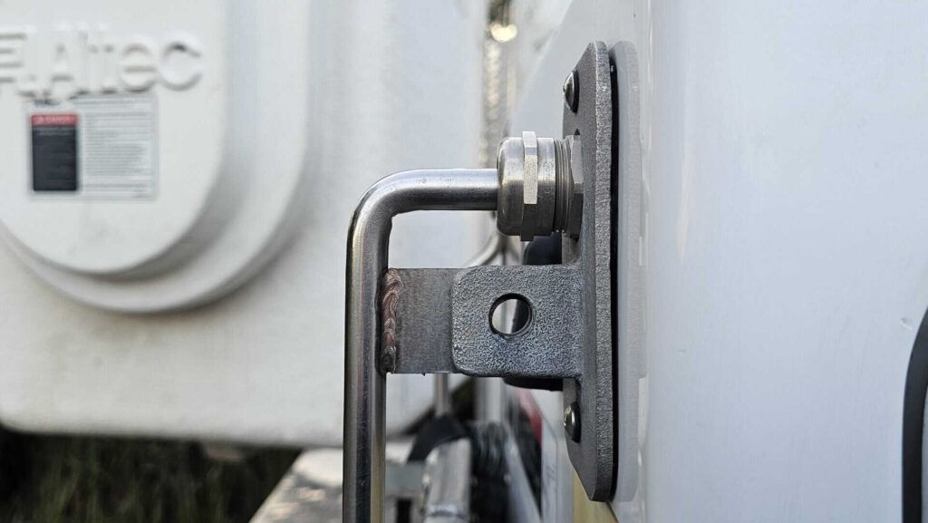 2012 Ford F-450 4x4 Super Duty Bucket Truck - Photo 70 of 89