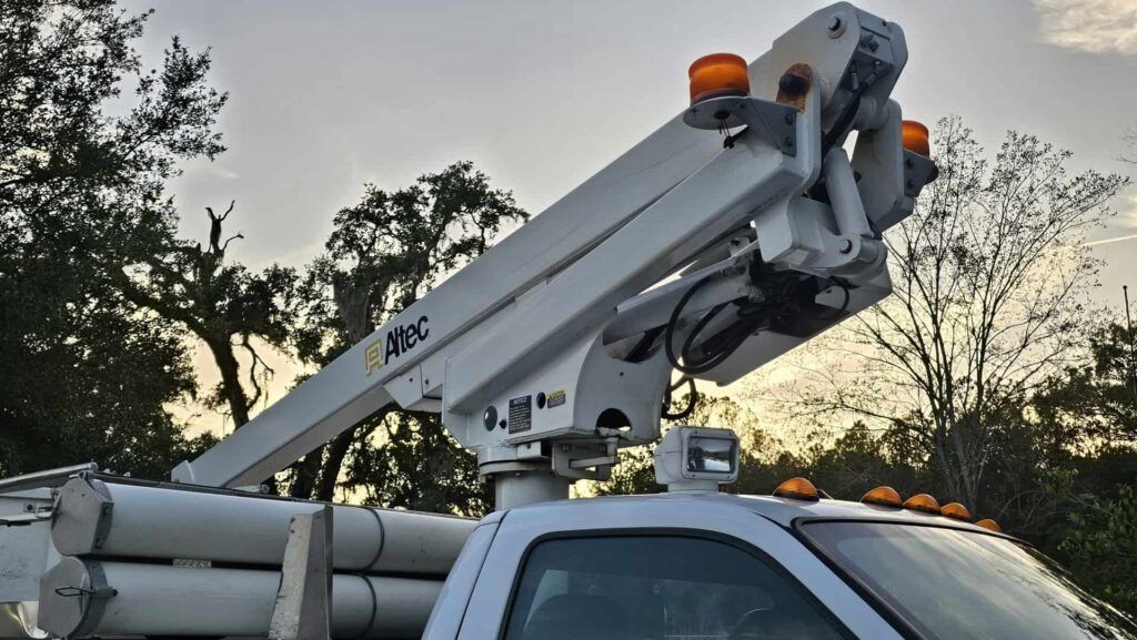2012 Ford F-450 4x4 Super Duty Bucket Truck - Photo 72 of 89