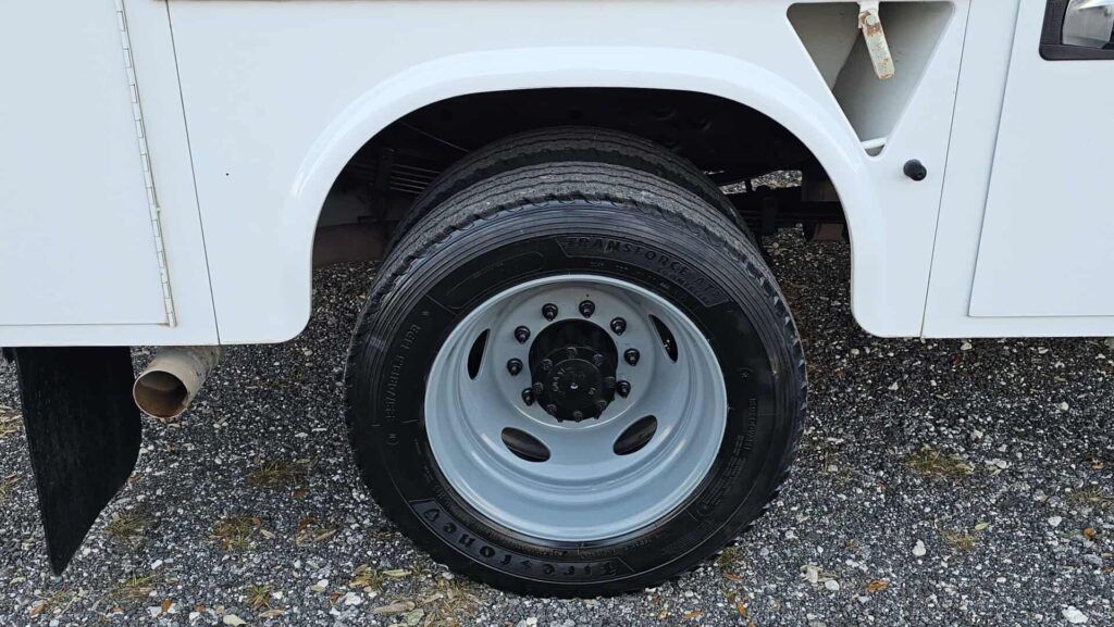 2016 Ford F-550 SuperCab XL Enclosed Service Truck - Photo 98 of 110