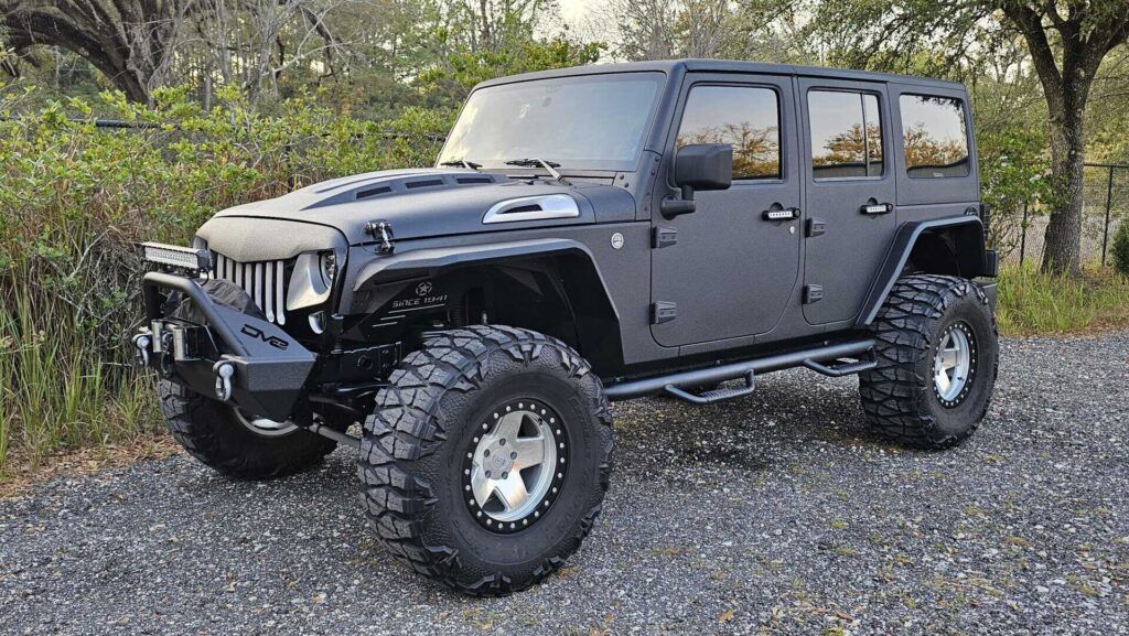 2017 Jeep Wrangler Unlimited Sport - Photo 1 of 72