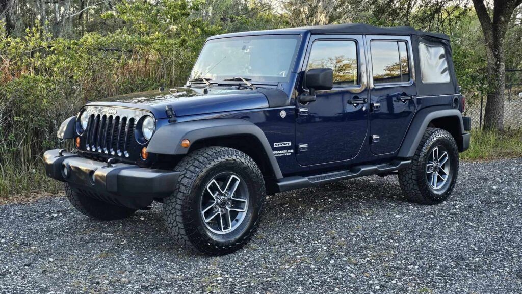 2013 Jeep Wrangler Unlimited Sport 4x4 - Photo 1 of 72