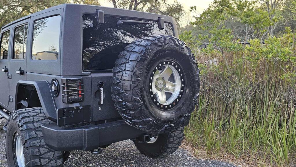 2017 Jeep Wrangler Unlimited Sport - Photo 4 of 72