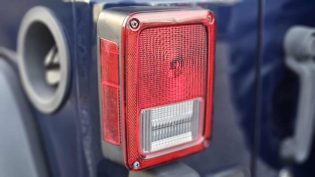 2013 Jeep Wrangler Unlimited Sport 4x4 - Photo 5 of 72