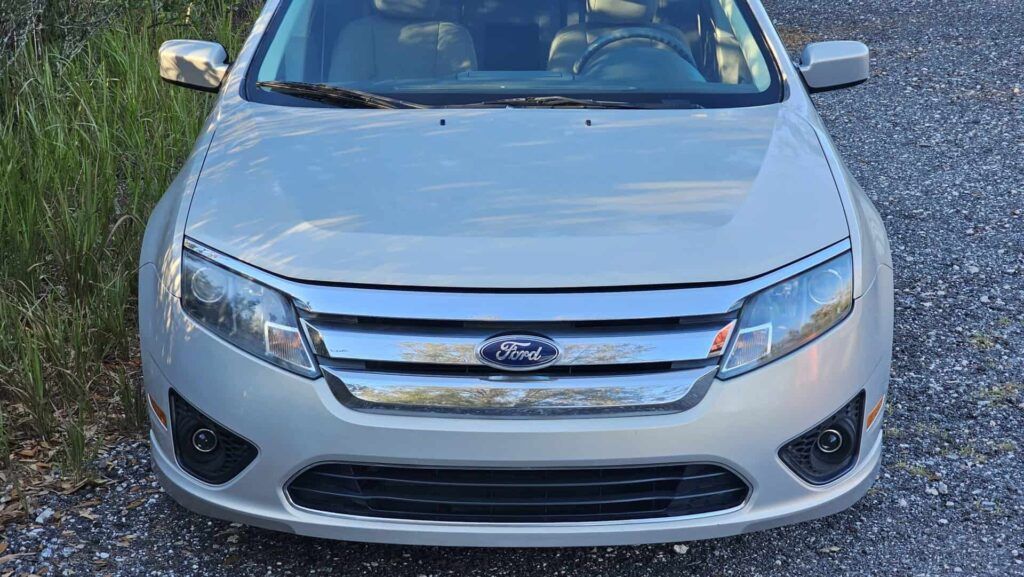 2010 Ford Fusion SE - Photo 13 of 76