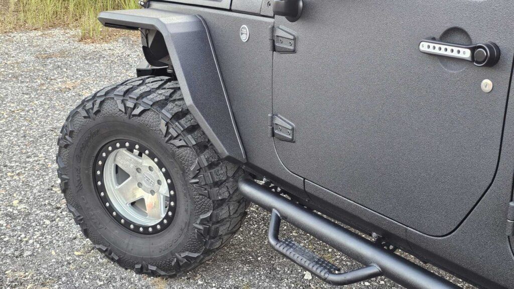 2017 Jeep Wrangler Unlimited Sport - Photo 29 of 72