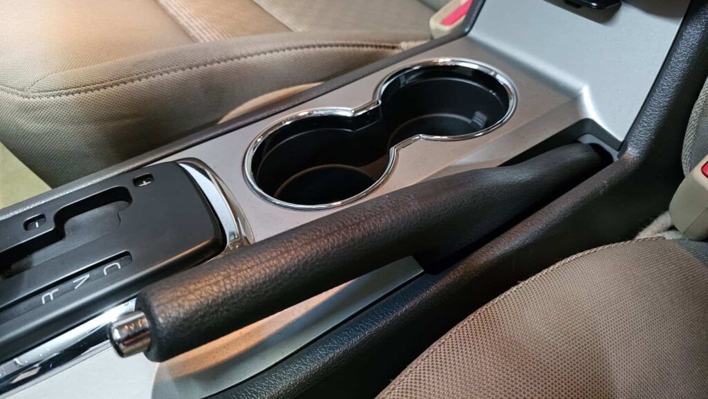 2010 Ford Fusion SE - Photo 30 of 76