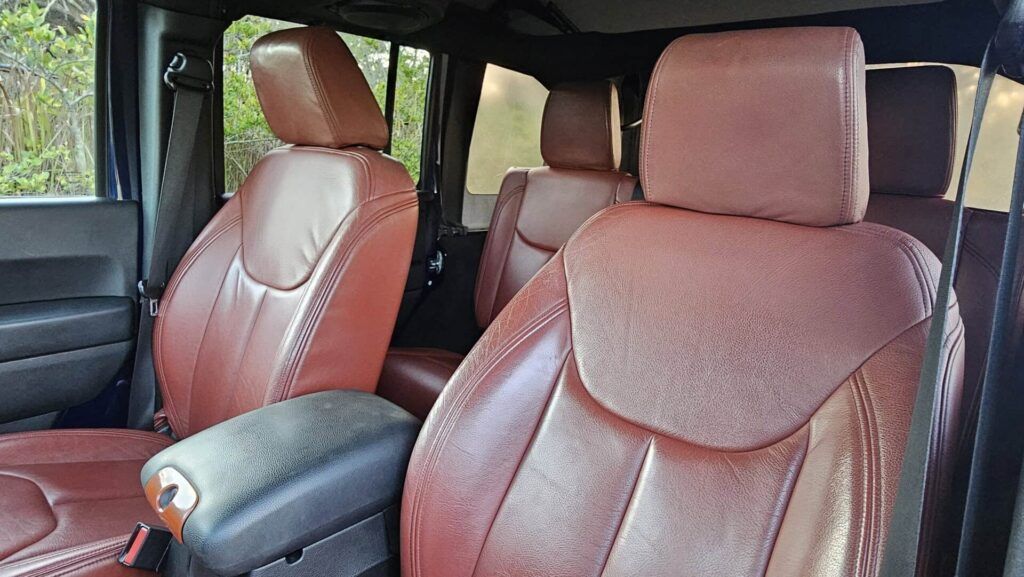 2013 Jeep Wrangler Unlimited Sport 4x4 - Photo 31 of 72
