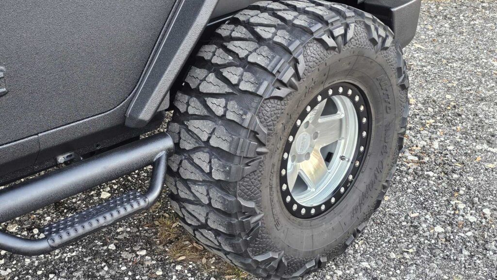 2017 Jeep Wrangler Unlimited Sport - Photo 32 of 72
