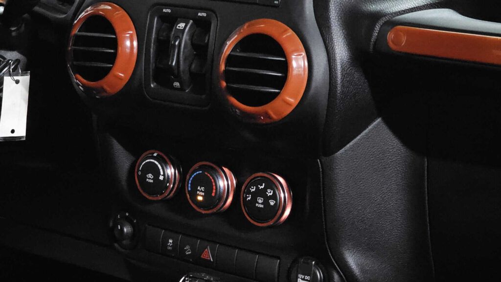 2013 Jeep Wrangler Unlimited Sport 4x4 - Photo 38 of 72