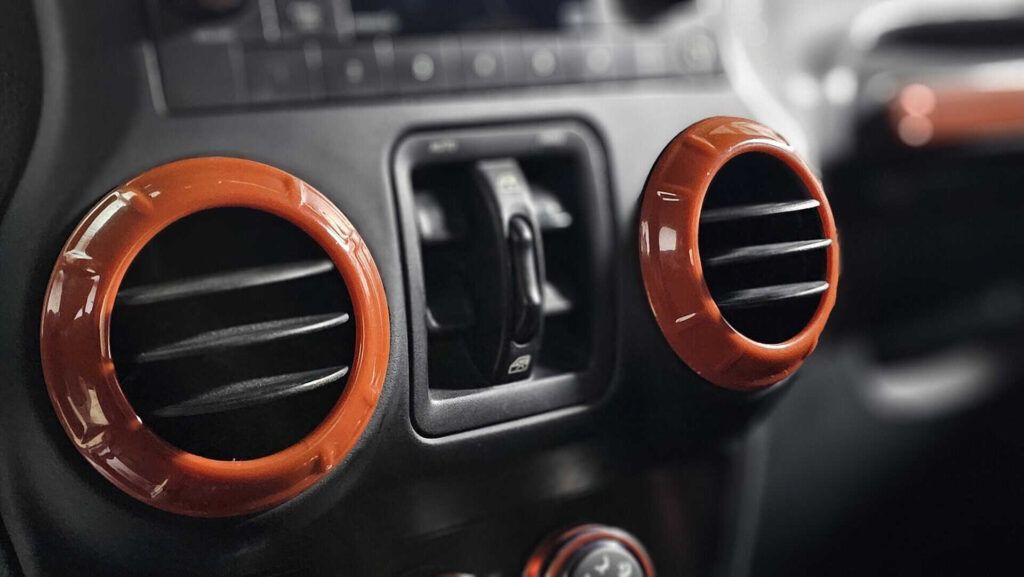2013 Jeep Wrangler Unlimited Sport 4x4 - Photo 39 of 72