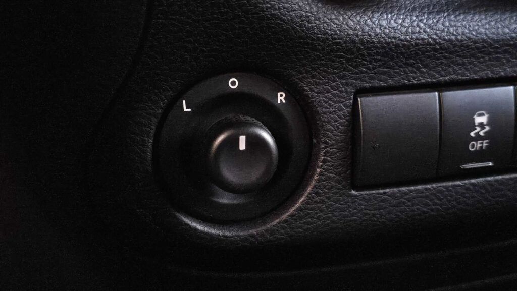 2013 Jeep Wrangler Unlimited Sport 4x4 - Photo 41 of 72