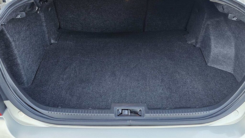 2010 Ford Fusion SE - Photo 60 of 76