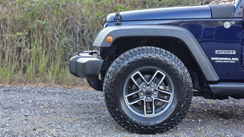 2013 Jeep Wrangler Unlimited Sport 4x4 - Photo 61 of 72