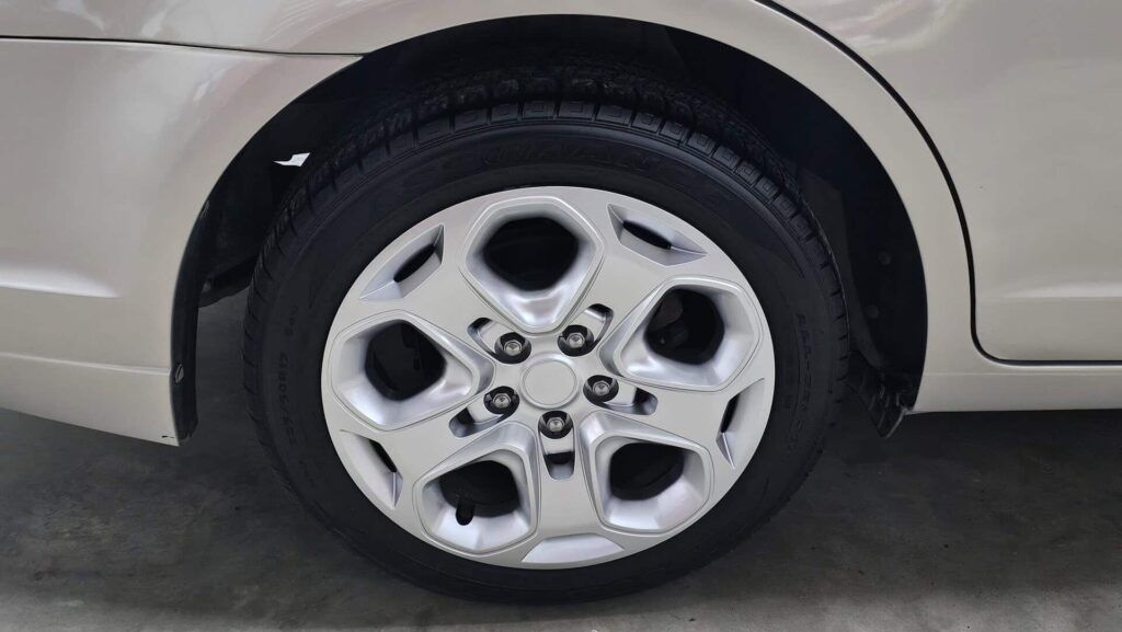 2010 Ford Fusion SE - Photo 68 of 76