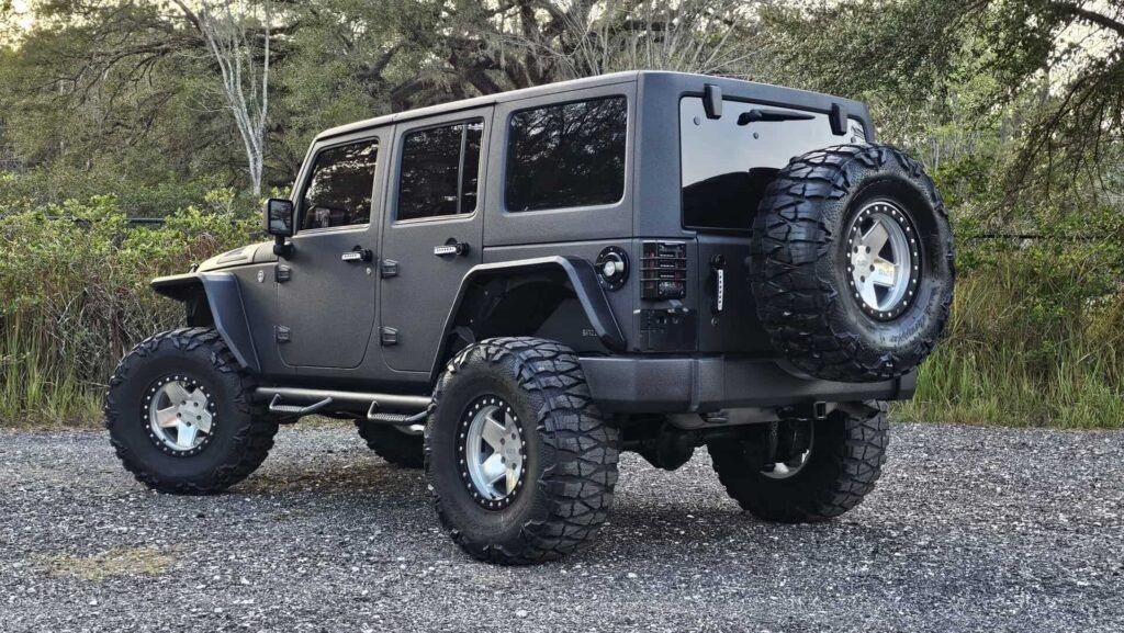 2017 Jeep Wrangler Unlimited Sport - Photo 70 of 72
