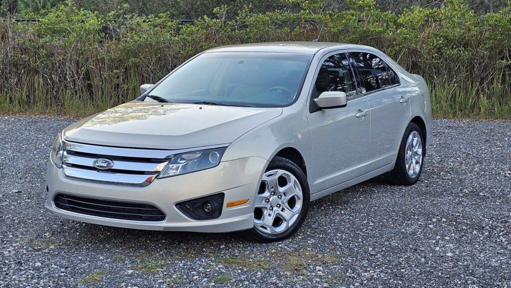 2010 Ford Fusion SE - Photo 76 of 76