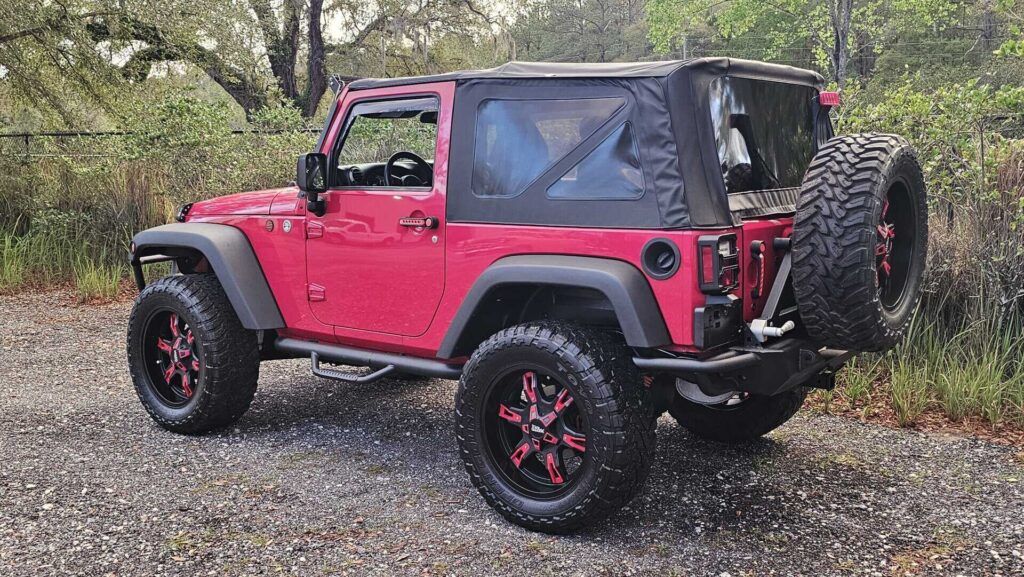 2012 Jeep Wrangler Sport 4x4 - Photo 4 of 77