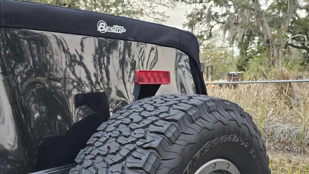 2016 Jeep Wrangler Unlimited Sport 4x4 - Photo 5 of 19