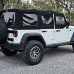 2016 Jeep Wrangler Unlimited Sport 4x4 - Photo 6 of 19
