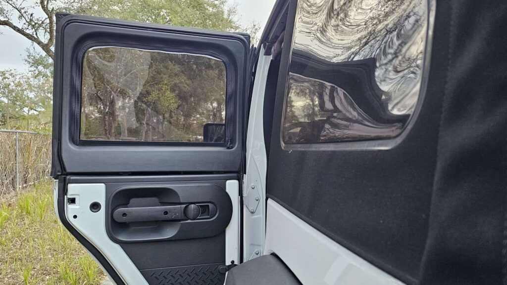 2016 Jeep Wrangler Unlimited Sport 4x4 - Photo 10 of 19