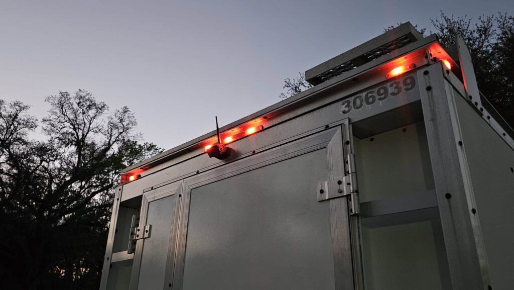 2008 Ford E-350 Enclosed Service Van - Photo 12 of 64