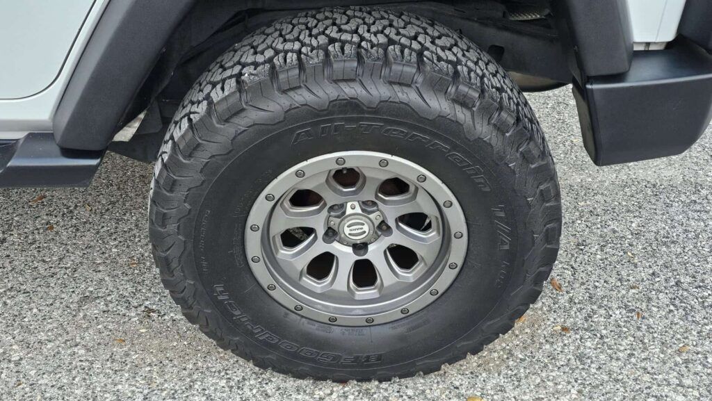 2016 Jeep Wrangler Unlimited Sport 4x4 - Photo 16 of 19