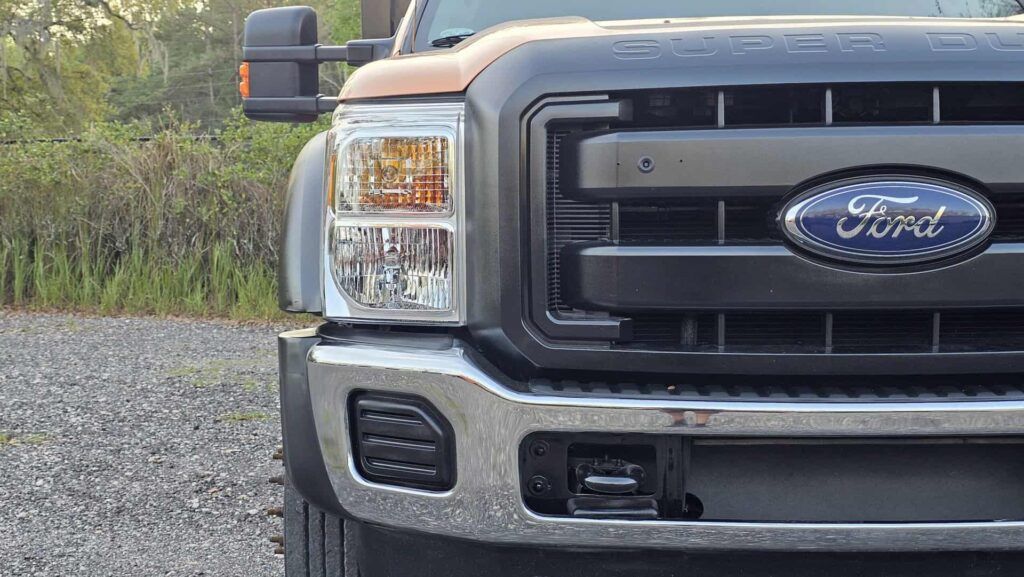 2014 Ford F-450 Crew Cab Landscape Dump Truck - Photo 26 of 91