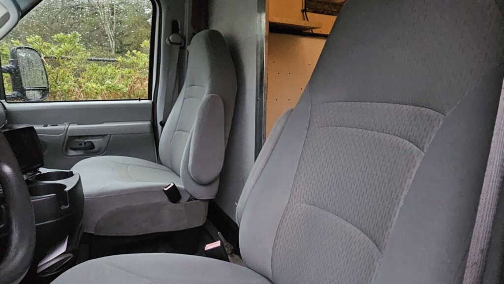 2008 Ford E-350 Enclosed Service Van - Photo 31 of 64