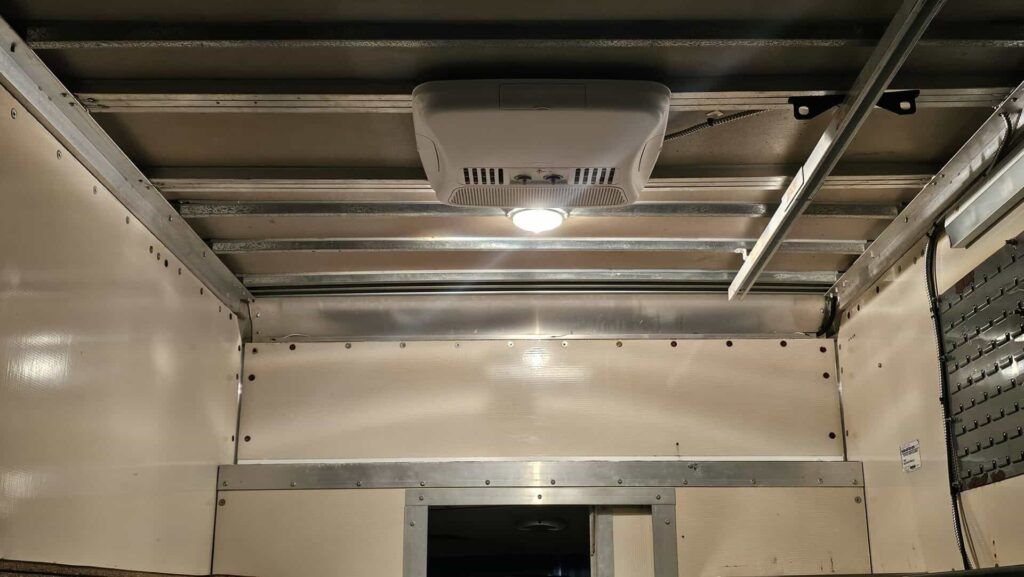 2008 Ford E-350 Enclosed Service Van - Photo 54 of 64