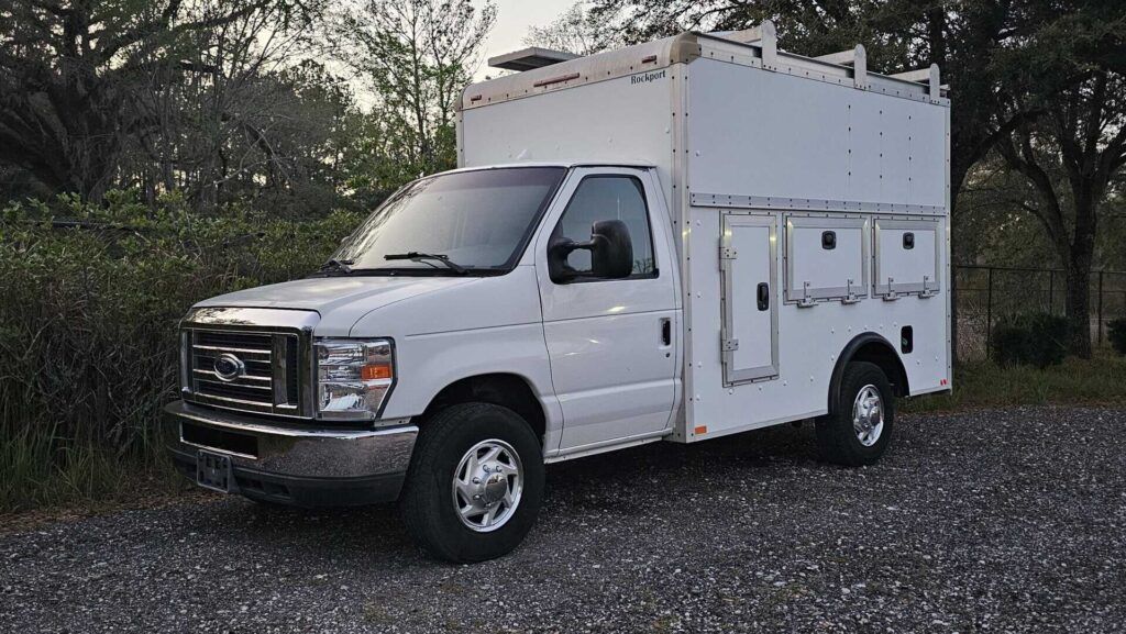 2008 Ford E-350 Enclosed Service Van - Photo 59 of 64