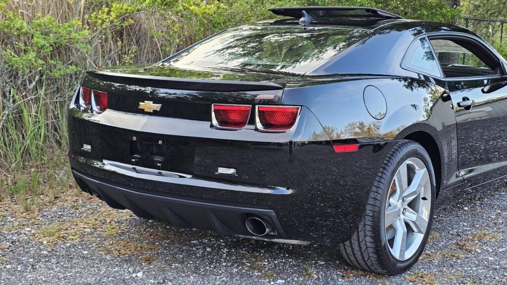 2010 Chevrolet Camaro 2SS - Photo 11 of 160