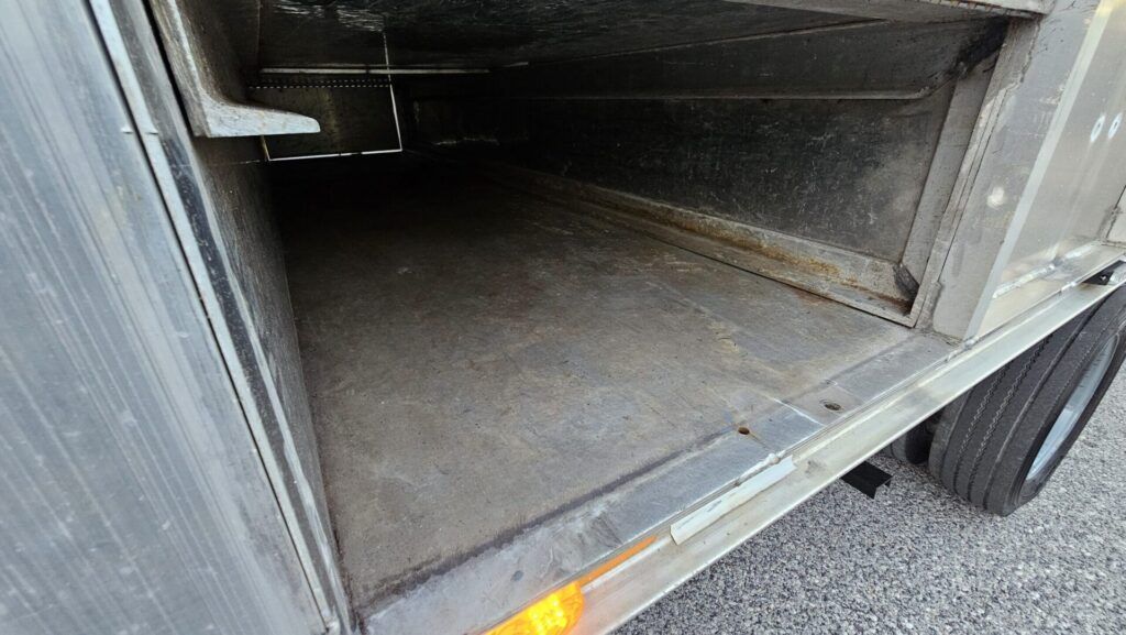 2015 Ford F-450 4x4 Landscape Dump Truck - Photo 20 of 94