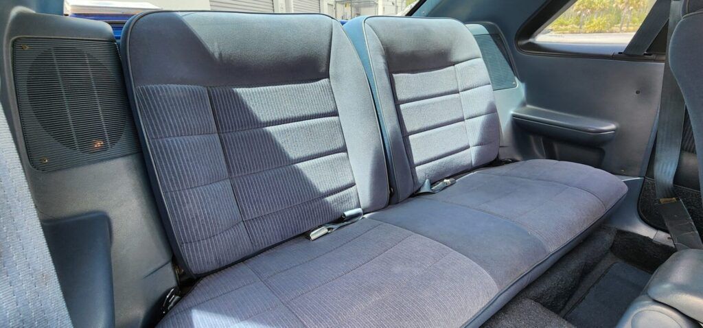 1988 Ford Mustang LX - Photo 23 of 24